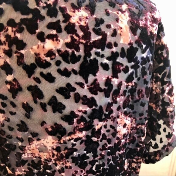 Club Monaco Top Pink Black Burnout Velvet Cheetah Print Sheer Mesh size Small - Picture 10 of 16
